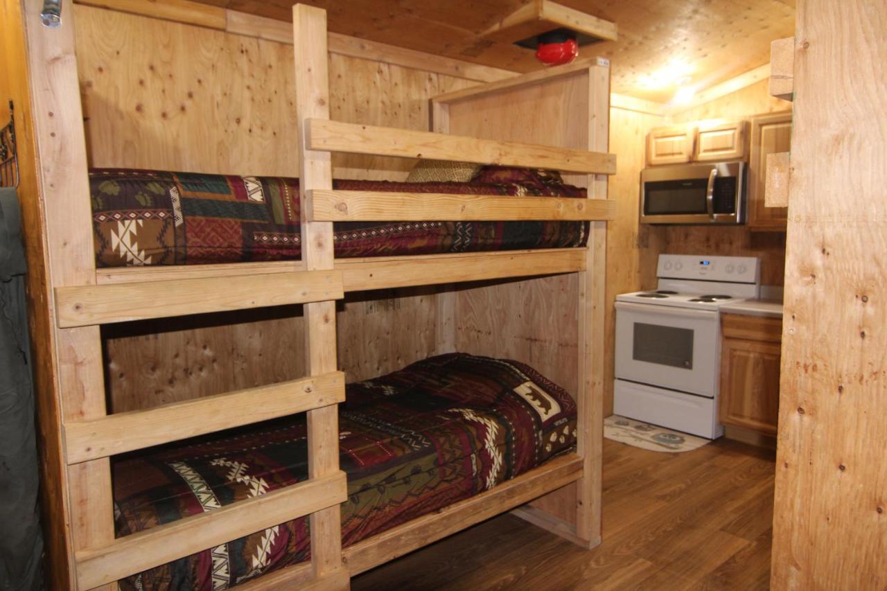 Pleasant Valley Alaskan Adventure Dry Cabins מראה חיצוני תמונה