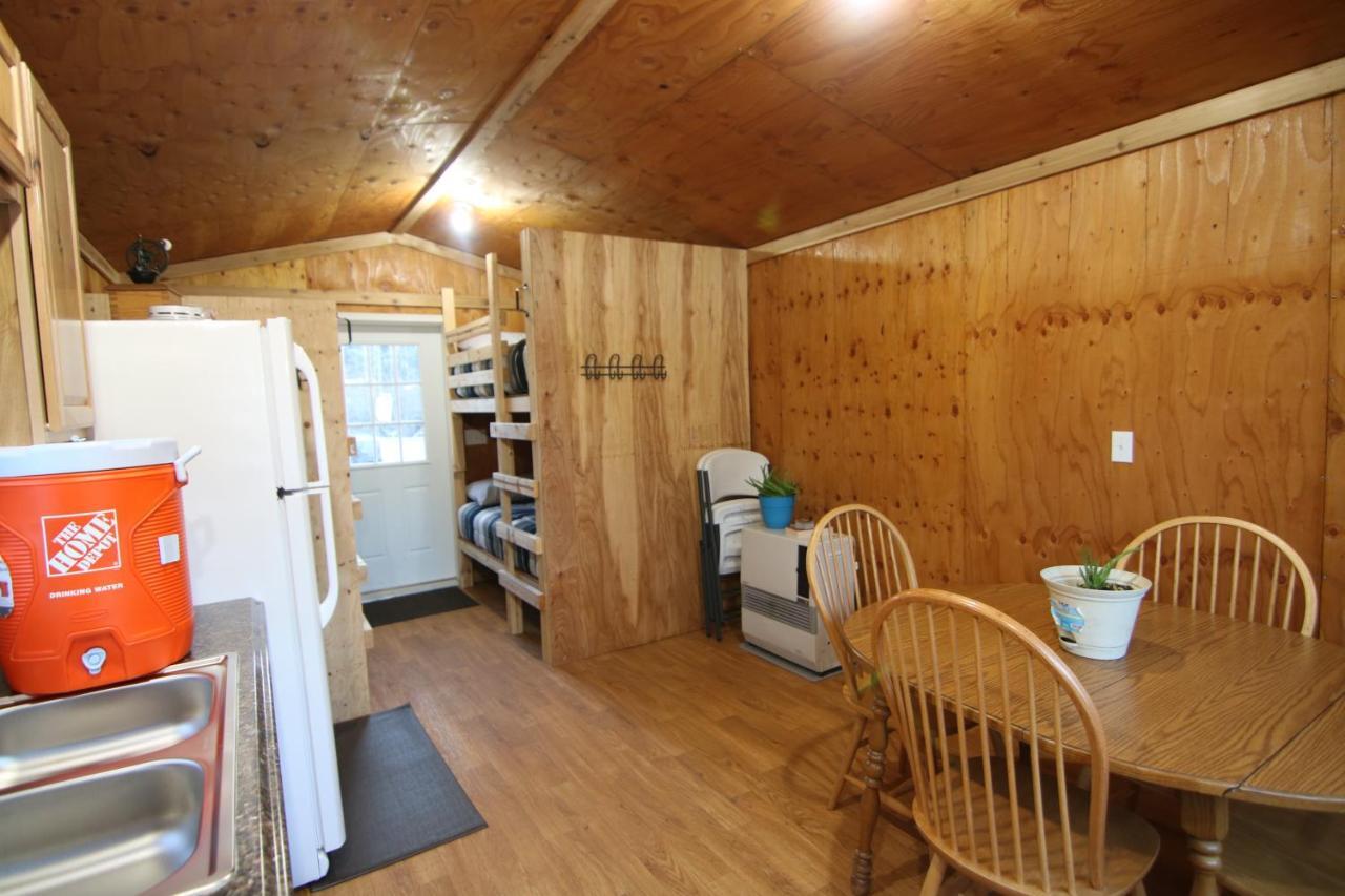 Pleasant Valley Alaskan Adventure Dry Cabins מראה חיצוני תמונה