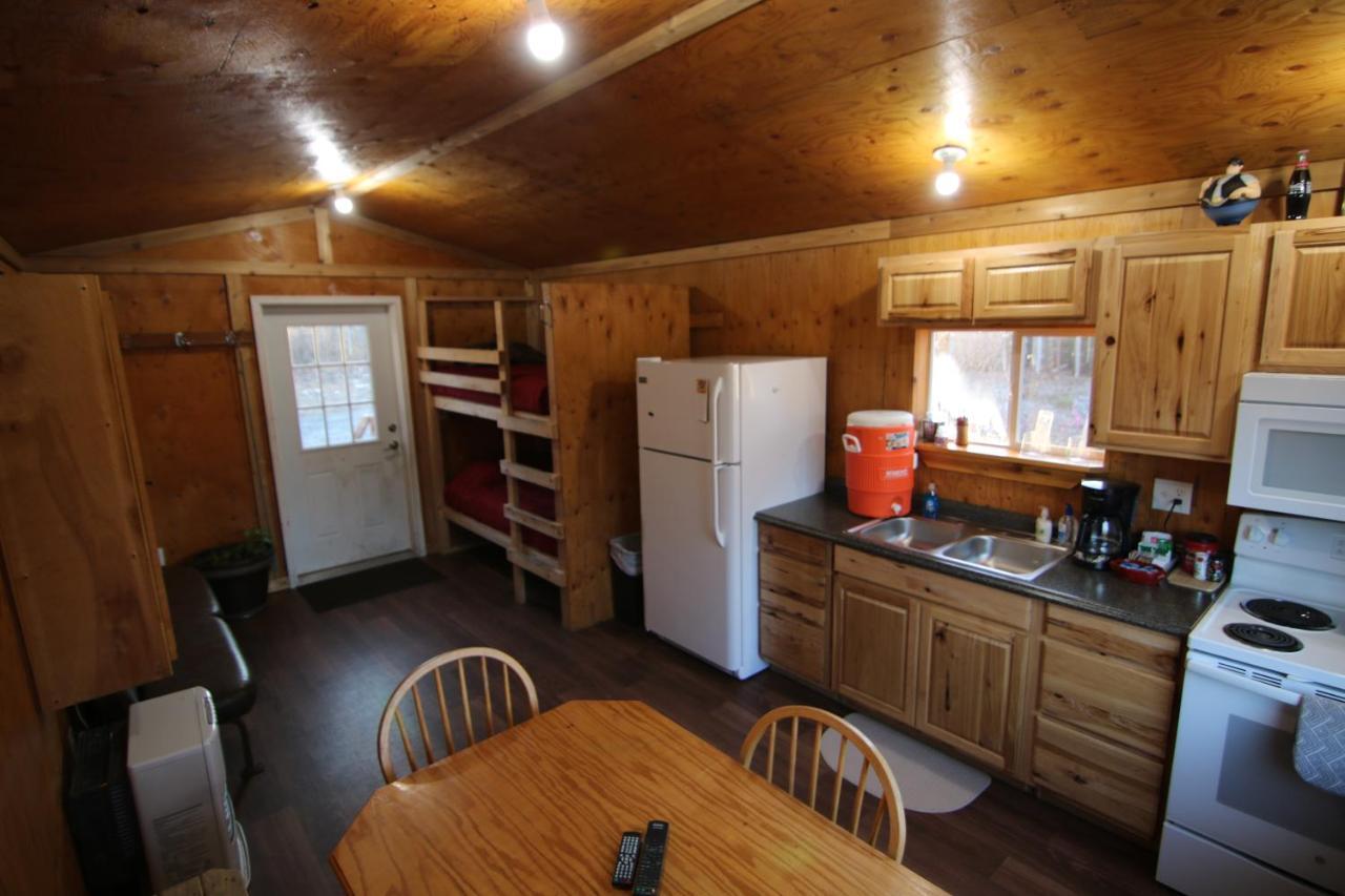 Pleasant Valley Alaskan Adventure Dry Cabins מראה חיצוני תמונה