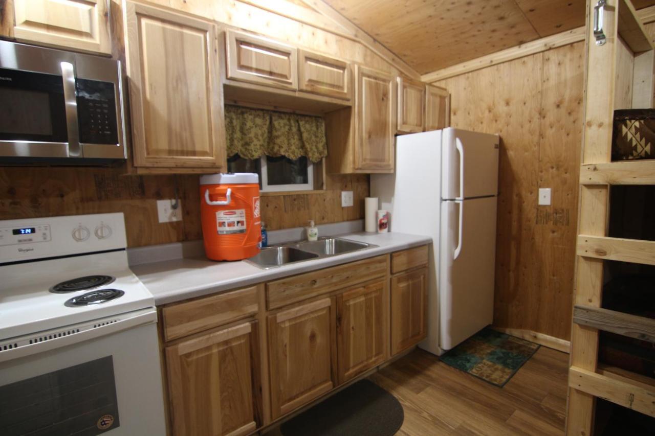Pleasant Valley Alaskan Adventure Dry Cabins מראה חיצוני תמונה